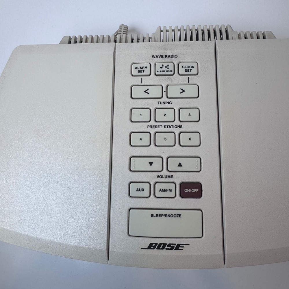 Bose Wave Radio AWR1-1W Unisex OS Cream AM/FM Alarm Clock AUX Input - Picture 3 of 10